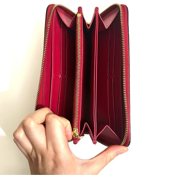 Louis Vuitton Limited Edition Rose Indian Sweet Monogram Vernis Zippy Wallet - Picture 7 of 15